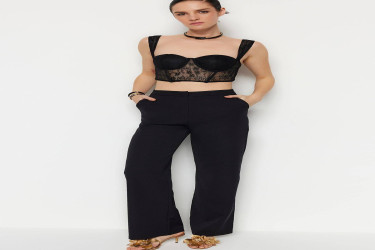 بنطلون منسوج بأرجل واسعة Wide Leg Woven Trousers