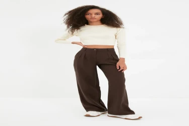 بنطلون منسوج بأرجل واسعة وكسرات أمامية Pleated Wide Leg Woven Trousers
