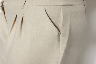 بنطلون منسوج بأرجل واسعة وكسرات أمامية Pleated Wide Leg Woven Trousers