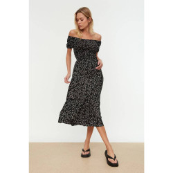 فستان محبوك مضلع بياقة كارمن وطبعة منقطة Carmen Collar Printed Ribbed Knitted Dress