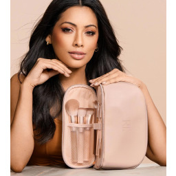 حقيبة مكياج متعددة الاستخدام – إصدار محدود Multipurpose Makeup Bag – Limited Edition
