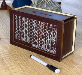 حصالة مال خشبية قابلة للاستخدام عدة مرات لتجميع مليون دينار عراقي Savings Box
