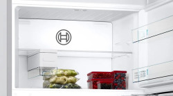 ثلاجة فريزر قائمة بذاتها بفريزر علوي – ستانلس ستيل مقاوم لبصمات الأصابع سيريز 6 Series 6 Free-standing Fridge-Freezer with Freezer at Top