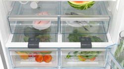 ثلاجة وفريزر قائم بذاته بالفريزر السفلي – ستانلس ستيل مقاوم لبصمات الأصابع سيريز 6 Series 6 Free-standing Fridge-Freezer with Freezer at Bottom