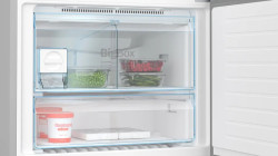 ثلاجة وفريزر قائم بذاته بالفريزر السفلي – ستانلس ستيل مقاوم لبصمات الأصابع سيريز 6 Series 6 Free-standing Fridge-Freezer with Freezer at Bottom