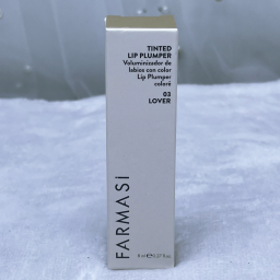 تنت مكبر الشفاه Tinted Lip Plumper