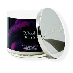 شمعة معطرة دارك كيس Dark Kiss 3-Wick Scented Candle
