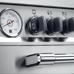 طباخ تكنوكاز الإيطالي الفاخر – 5 شعلات Luxury Italian Tecnogas cooker – five stainless steel burners