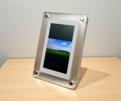 إطار صور رقمي لعرض الذكريات Digital Photo Frame