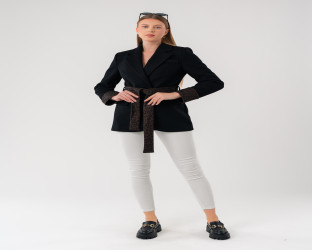 بليزر برباط خصر ونقشة جلد النمر Wool Blend Wrap Blazer with Leopard Print Details