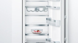 ثلاجة عامودية مدمجة VitaFresh سيريز 6 سعة  319 لتر Serie 6 Built-in VitaFresh Refrigerator 319L