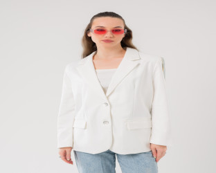 بليزر رسمي من الأمام، دنيم مطرز من الخلف Blazer with Distressed Denim Back and Embroidery