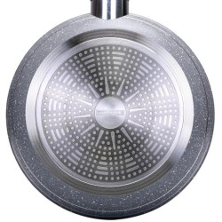 مقلاة pan