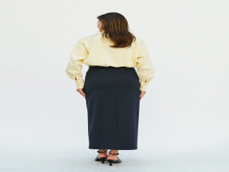 تنّورة نسائية بحزام وفتحة أمامية Women's Belted Skirt with Slit Front