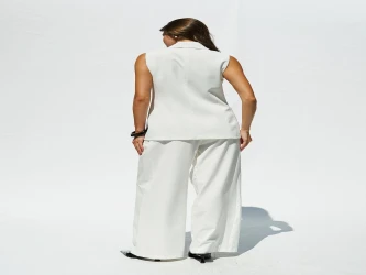سترة (فيست) نسائية بصفين أزرار مزدوجة Women's Double-Breasted Sleeveless Vest / Blazer