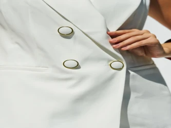 سترة (فيست) نسائية بصفين أزرار مزدوجة Women's Double-Breasted Sleeveless Vest / Blazer
