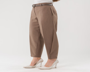 بنطلون نسائي بخصر عالٍ وتفاصيل أزرار جانبية Women's Tapered High-Waisted Trousers with Side Button Detail
