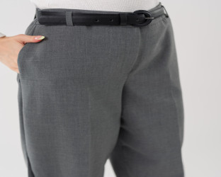 بنطلون نسائي بخصر عالٍ وتفاصيل أزرار جانبية Women's Tapered High-Waisted Trousers with Side Button Detail