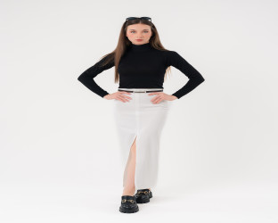 تنّورة نسائية بحزام وفتحة أمامية Women's Belted Skirt with Slit Front