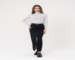 تنّورة نسائية بحزام وفتحة أمامية Women's Belted Skirt with Slit Front