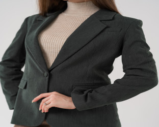 جاكيت بليزر بقماش الكوردروي المُضلع Women's Corduroy Blazer