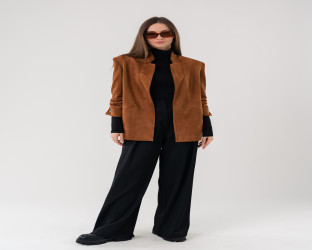 جاكيت بليزر بقماش الشامواه Women's Blazer in Faux Suede