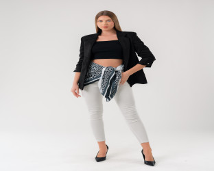 جاكيت بليزر بقماش الشامواه Women's Blazer in Faux Suede