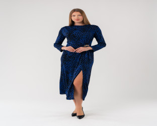 فستان ميدي بنقشة جلد الثعبان وتفصيل البروش Dress with Snake Print and Brooch Detail