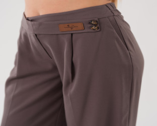 بنطال نسائي واسع Women's Wide-Leg Trousers