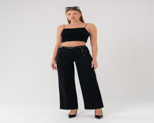 بنطلون أسود واسع بقصة مستقيمة مع شريط جانبي Wide-Leg Trousers with Contrasting Side Stripe