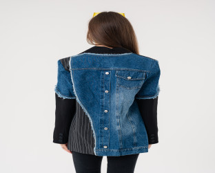 بليزر باللون الاسود والدنيم Blazer in Black and Denim