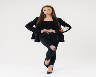 بليزر نسائي أسود مزدوج الأزرار Double-Breasted Blazer