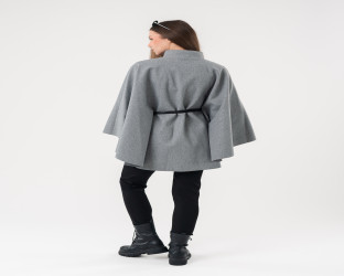 جاكيت كيب صوفي فضفاض Wool Blend Flowy Cape Jacket