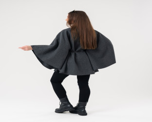 جاكيت كيب صوفي فضفاض Wool Blend Flowy Cape Jacket