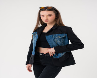 بليزر أسود بقصة ضيقة مع قماش الدينم Black Blazer with Denim Front