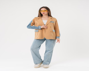 بليزر اوفرسايز بلون جملي بتفاصيل وأكمام من الدينم Oversized Blazer in Camelwith Denim Panels and Sleeves