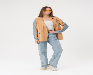 بليزر اوفرسايز بلون جملي بتفاصيل وأكمام من الدينم Oversized Blazer in Camelwith Denim Panels and Sleeves