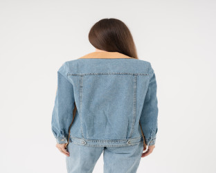 بليزر اوفرسايز بلون جملي بتفاصيل وأكمام من الدينم Oversized Blazer in Camelwith Denim Panels and Sleeves