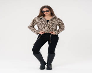 جاكيت دينيم بنقشة جلد النمر Denim Cropped Leopard Print Jacket