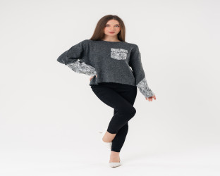 كنزة صوفية بتفاصيل دانتيل Knitted Sweater with Lace Details