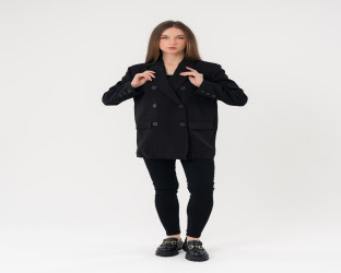 بليزر أسود بقصة واسعة وطول متوسط Oversized Black Blazer with Medium Length