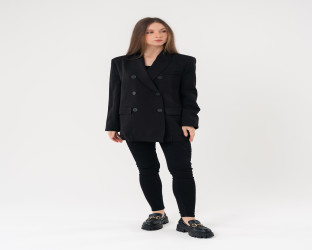 بليزر أسود بقصة واسعة وطول متوسط Oversized Black Blazer with Medium Length