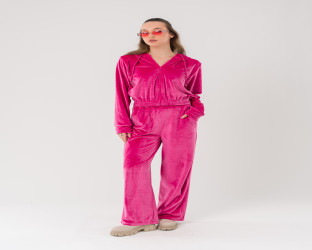 طقم رياضي (هودي وبنطلون) من الشامواه Velvet Tracksuit Set (Hoodie and Wide-Leg Pants)