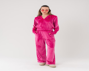 طقم رياضي (هودي وبنطلون) من الشامواه Velvet Tracksuit Set (Hoodie and Wide-Leg Pants)