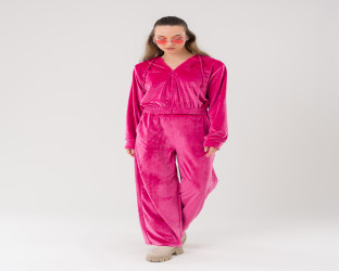 طقم رياضي (هودي وبنطلون) من الشامواه Velvet Tracksuit Set (Hoodie and Wide-Leg Pants)