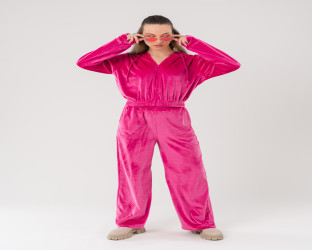 طقم رياضي (هودي وبنطلون) من الشامواه Velvet Tracksuit Set (Hoodie and Wide-Leg Pants)