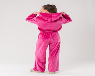 طقم رياضي (هودي وبنطلون) من الشامواه Velvet Tracksuit Set (Hoodie and Wide-Leg Pants)