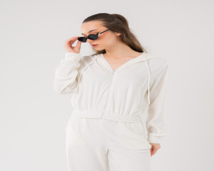 طقم رياضي (هودي وبنطلون) من الشامواه Velvet Tracksuit Set (Hoodie and Wide-Leg Pants)