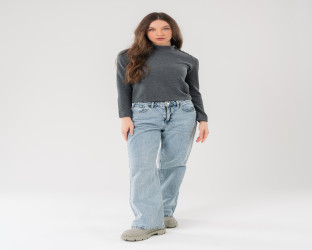 سويتر بياقة عالية وأزرار ذهبية High Collar Knitted Sweater with Golden Buttons