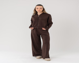 طقم بدلة رياضي نسائي (تراكسوت) مزينة بقطع كريستال Women's Rhinestone Studded Tracksuit